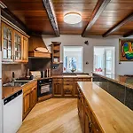 4 Bedroom With Heated Indoor Pool Jajo & Pajo