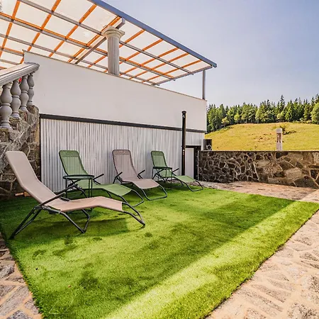 4 Bedroom With Heated Indoor Pool Jajo & Pajo Fala