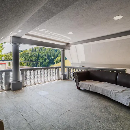 4 Bedroom With Heated Indoor Pool Jajo & Pajo Zgornja Kapla