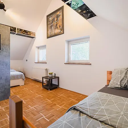 4 Bedroom With Heated Indoor Pool Jajo & Pajo *