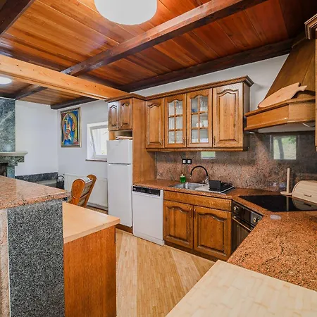 Villa 4 Bedroom With Heated Indoor Pool Jajo & Pajo Zgornja Kapla