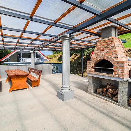 4 Bedroom With Heated Indoor Pool Jajo & Pajo Zgornja Kapla