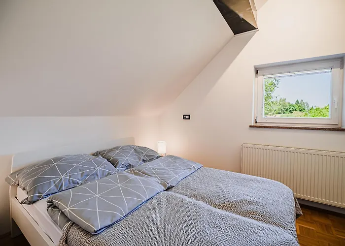 4 Bedroom With Heated Indoor Pool Jajo & Pajo