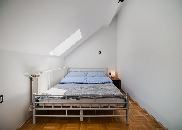 4 Bedroom With Heated Indoor Pool Jajo & Pajo Vila