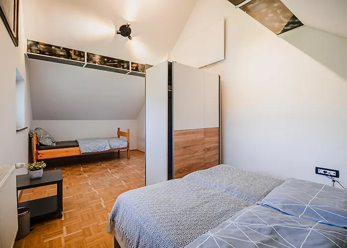 4 Bedroom With Heated Indoor Pool Jajo & Pajo Fala