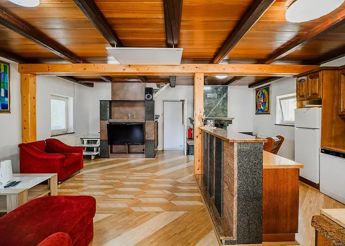 4 Bedroom With Heated Indoor Pool Jajo & Pajo *